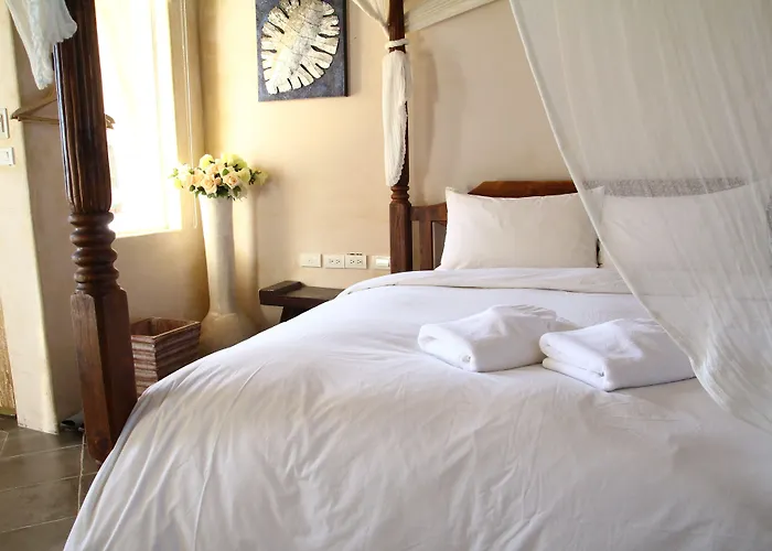 West Old House Δωμάτια σε οικογενειακή κατοικία *